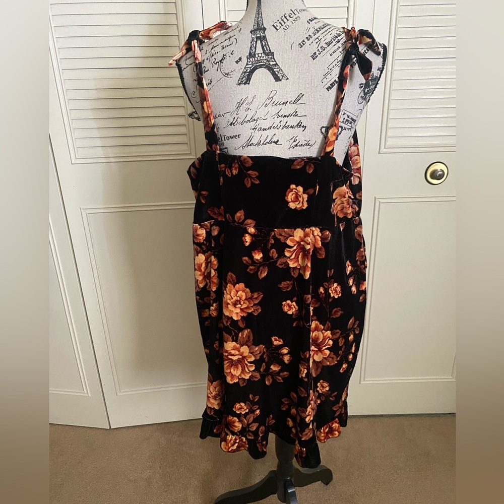 Torrid black at the knee velvet ruffle tier dress floral autumn fall - Picture 11 of 17